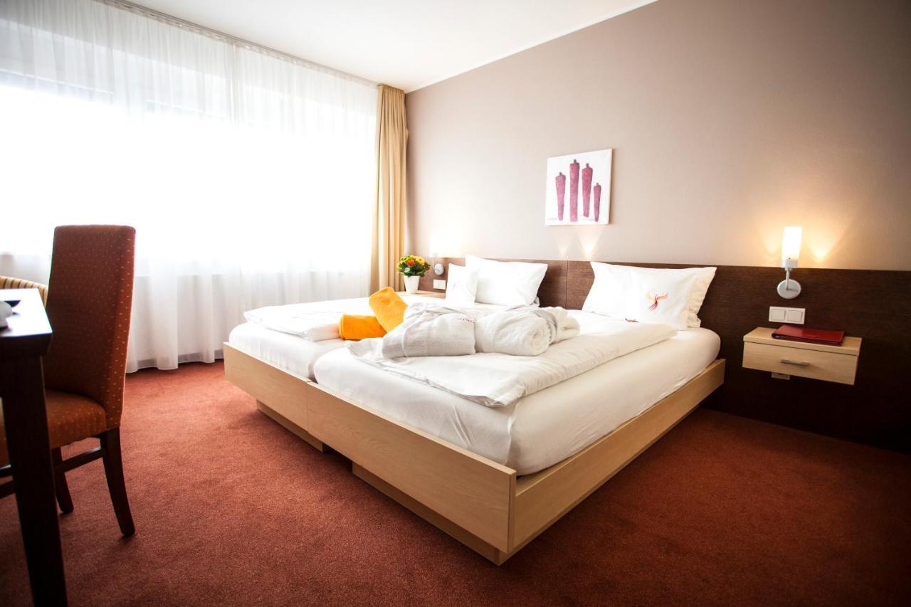 Phoenix Hotel Bergneustadt Esterno foto